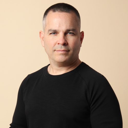 Gabriel Flores Headshot